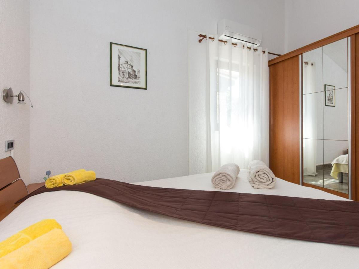Apartment Starigrad-4 By Interhome ستاريغراد المظهر الخارجي الصورة